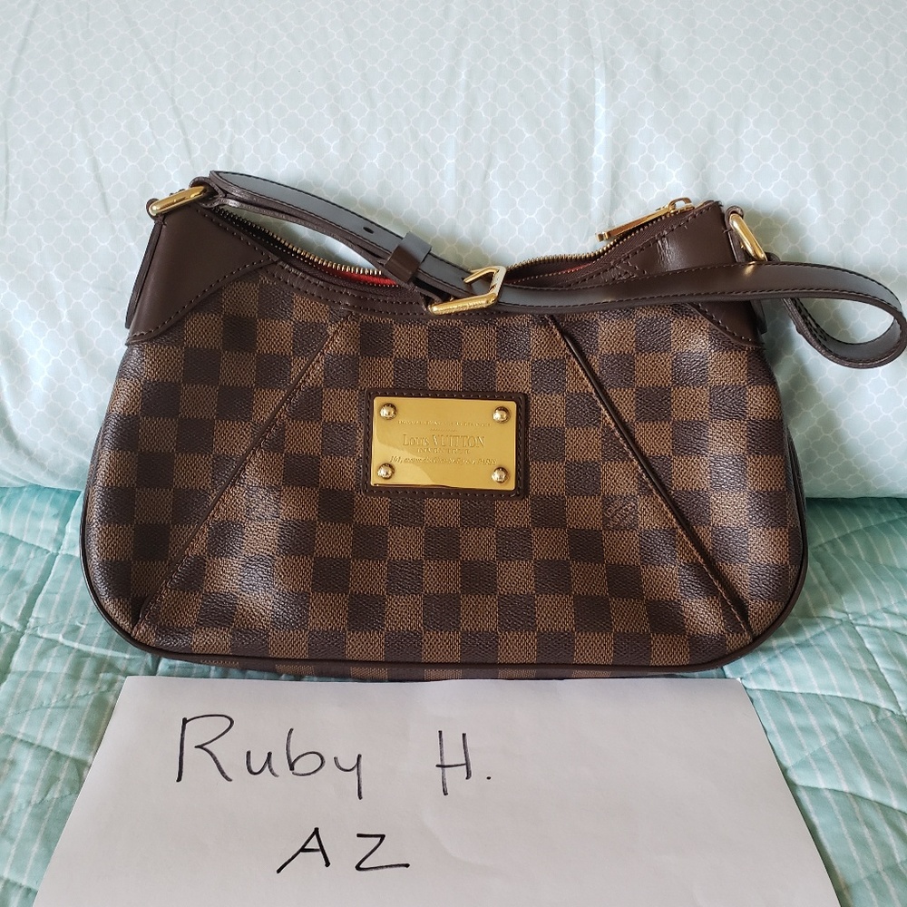 SOLD: Louis Vuitton Thames PM Excellent condition.